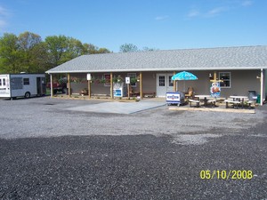 Pflugh's Country Market, LLC